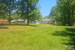 6016 Indian Brook Dr, Matthews, NC 28104 - Photo 10