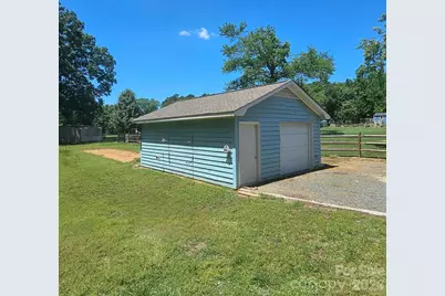 6016 Indian Brook Drive, Matthews, NC 28104 - Photo 8