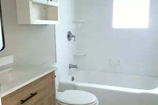 557 Wakefield Dr, Charlotte, NC 28209 - Photo 8