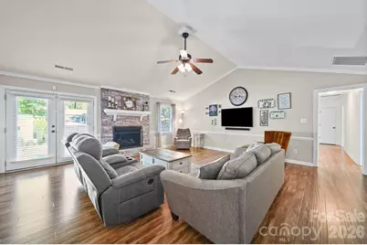2200 Wynbourne Drive, Gastonia, NC 28056 - Photo 6