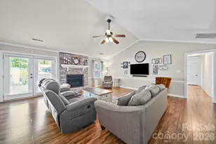 2200 Wynbourne Dr, Gastonia, NC 28056 - Photo 6