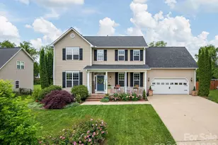 288 Walnut Crest Rd, Fletcher, NC 28732 - Photo 2
