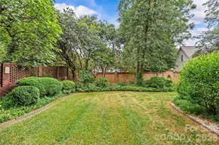 1858 Queens Rd W, Charlotte, NC 28207 - Photo 10