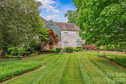 1858 Queens Road W, Charlotte, NC 28207 - Photo 4