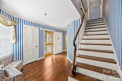 1858 Queens Road W, Charlotte, NC 28207 - Photo 30