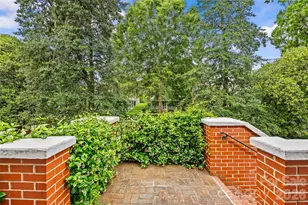 1858 Queens Rd W, Charlotte, NC 28207 - Photo 20