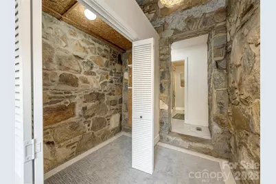 115 Oakland Road, Asheville, NC 28801 - Photo 20