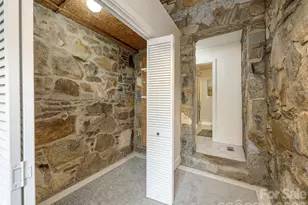 115 Oakland Rd, Asheville, NC 28801 - Photo 20