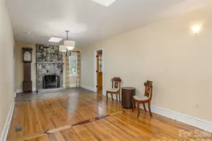 115 Oakland Rd, Asheville, NC 28801 - Photo 6