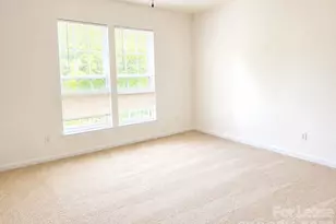913 Tiger Ln, Charlotte, NC 28262 - Photo 14