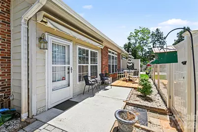 908 Davie Avenue #D, Statesville, NC 28677 - Photo 30