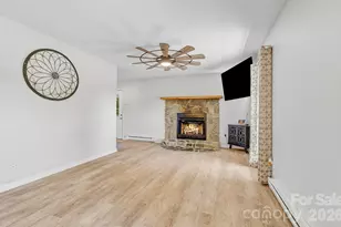 2131 Coleman Mountain Rd, Waynesville, NC 28785 - Photo 4