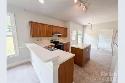 7523 Trotter Road, Charlotte, NC 28216 - Photo 6