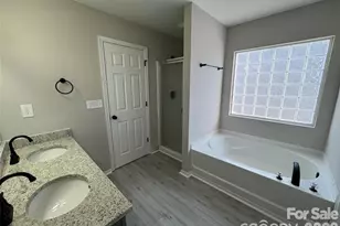 9019 Newfield St, Charlotte, NC 28216 - Photo 10