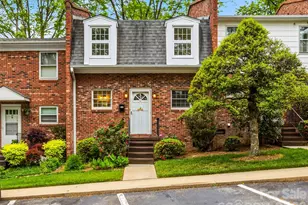 1409 Kensington Rd, Hendersonville, NC 28791 - Photo 2
