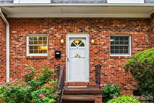 1409 Kensington Rd, Hendersonville, NC 28791 - Photo 4