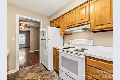 1409 Kensington Road #B6, Hendersonville, NC 28791 - Photo 16