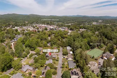 17 Grove Street, Brevard, NC 28712 - Photo 4