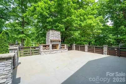 240 36th Avenue Circle NW, Hickory, NC 28601 - Photo 18