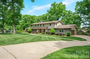 240 36th Ave Cir NW, Hickory, NC 28601 - Photo 1