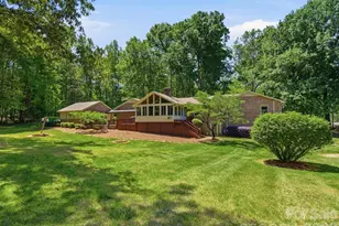 245 Rainbow Cir, Clover, SC 29710 - Photo 2