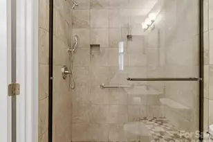 245 Rainbow Cir, Clover, SC 29710 - Photo 24