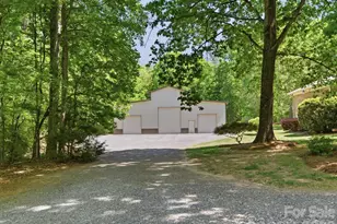 245 Rainbow Cir, Clover, SC 29710 - Photo 36