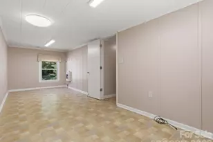 245 Rainbow Cir, Clover, SC 29710 - Photo 28