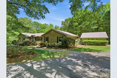 245 Rainbow Circle, Clover, SC 29710 - Photo 4