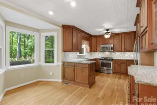 245 Rainbow Cir, Clover, SC 29710 - Photo 10