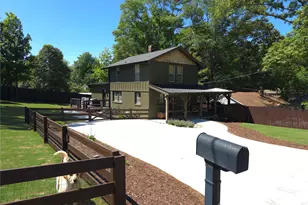 152 Florida Ave, Forest City, NC 28043 - Photo 1