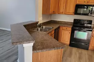 10454 Trolley Run Dr, Cornelius, NC 28031 - Photo 6