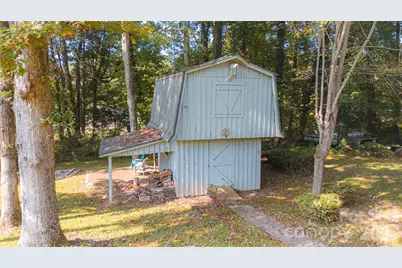 307 Maplewood Drive, Morganton, NC 28655 - Photo 4