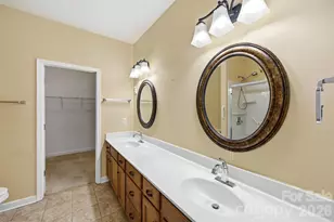 4950 Polo Gate Boulevard, Charlotte, NC 28216 - Photo 22