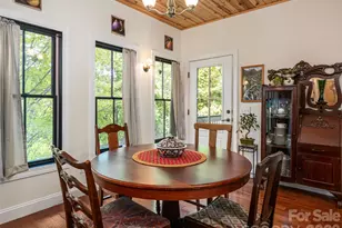 565 Bailey St, Mars Hill, NC 28754 - Photo 20