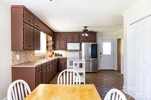 1399 Ruby Spencer St, Newton, NC 28658 - Photo 4