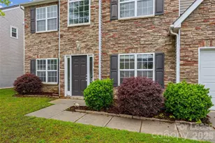 2704 Piersland Drive, Matthews, NC 28104 - Photo 2