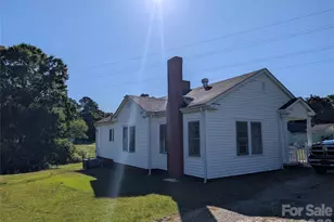 1365 Yancey St, Lancaster, SC 29720 - Photo 2