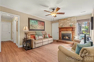 7319 Chatterbird Ct, Charlotte, NC 28226 - Photo 22