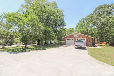 112 Forest Avenue NE, Valdese, NC 28690 - Photo 4
