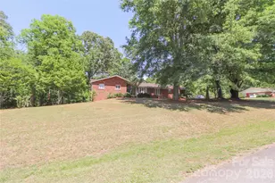112 Forest Ave NE, Valdese, NC 28690 - Photo 10