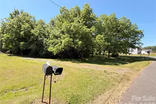 7000 Ridge Ln Rd, Charlotte, NC 28262 - Photo 4