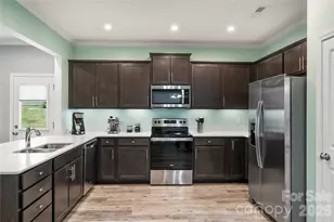 1530 Starmount Cove Ln, Charlotte, NC 28210 - Photo 16