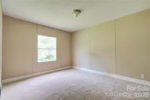 136 Fox Hill Dr, Shelby, NC 28150 - Photo 12