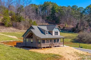 50 Fairview St, Franklin, NC 28734 - Photo 4