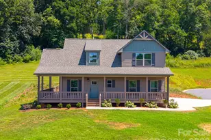 50 Fairview St, Franklin, NC 28734 - Photo 1