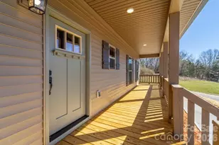 50 Fairview St, Franklin, NC 28734 - Photo 32