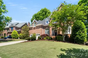 14011 Shanghai Links Pl, Charlotte, NC 28278 - Photo 4