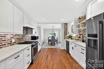 536 Inwood Drive, Charlotte, NC 28209 - Photo 16
