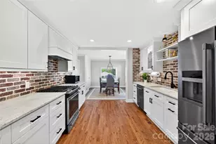 536 Inwood Dr, Charlotte, NC 28209 - Photo 16
